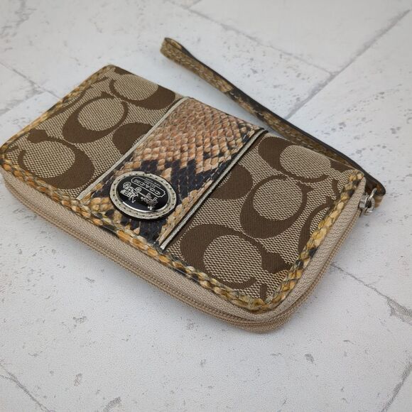 Coach Sutton Signature C Python Universal Case Wristlet Khaki Natural 61851 - Picture 7 of 14